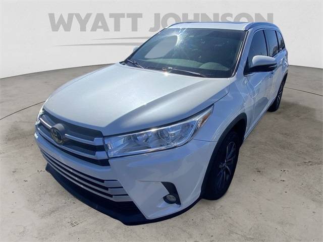 2017 Toyota Highlander XLE — SUV — 148,384 mi — Clarksville, TN