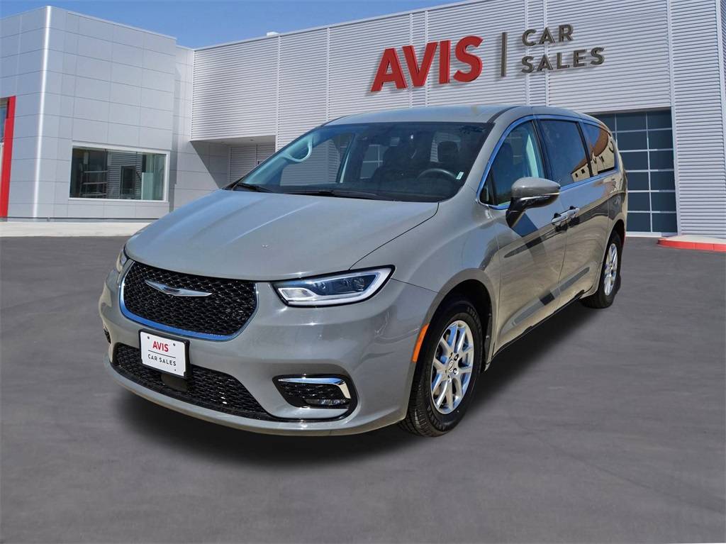 2023 Chrysler Pacifica Touring L — Minivan — 59,868 mi — Irving, TX