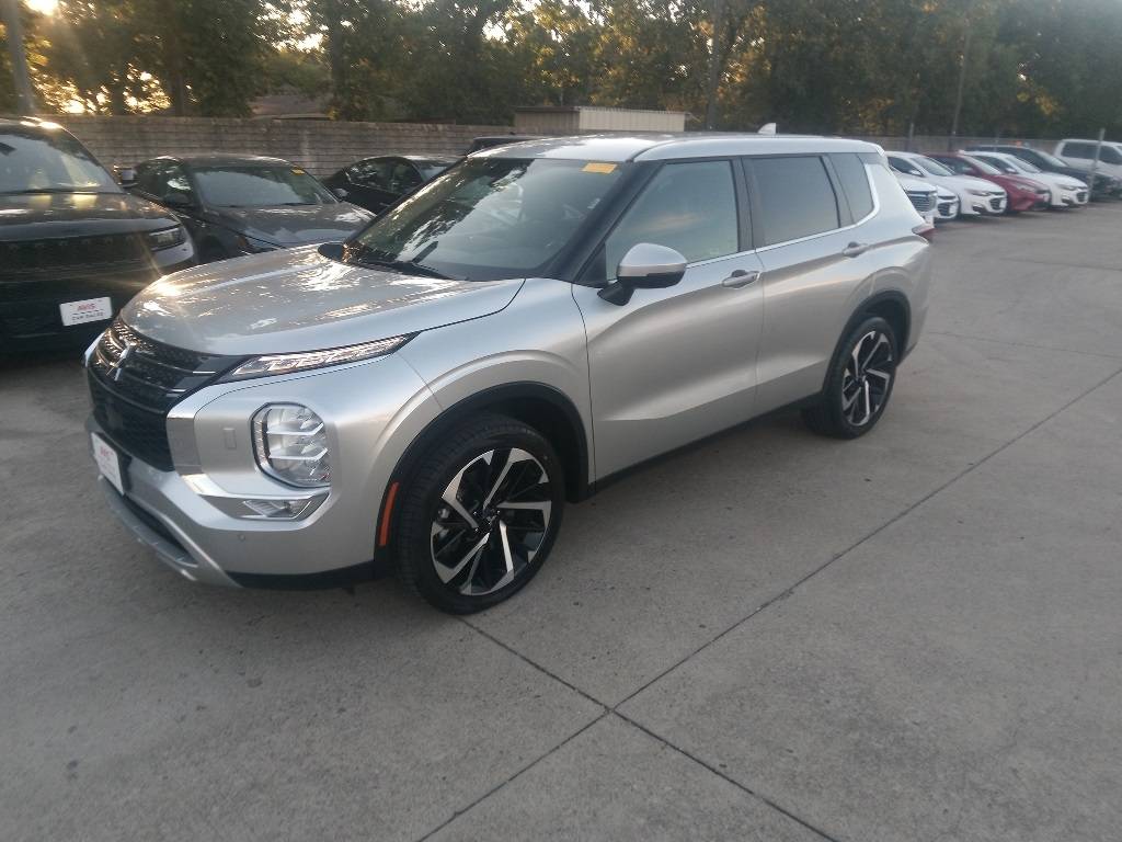 2024 Mitsubishi Outlander SE — SUV — 45,246 mi — Irving, TX