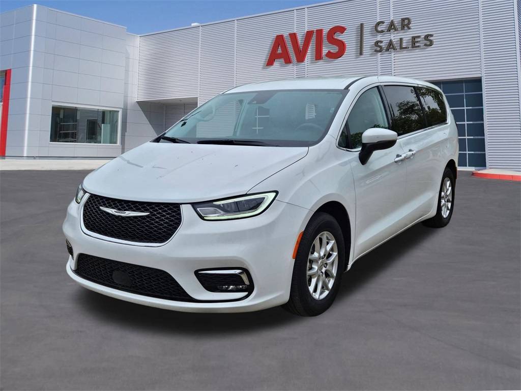 2023 Chrysler Pacifica Touring L — Minivan — 64,155 mi — Irving, TX