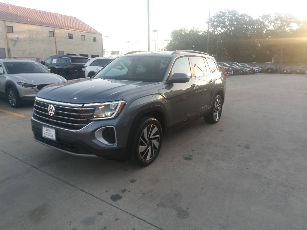 2025 Volkswagen Atlas SE with Technology — SUV — 17,930 mi — Irving, TX