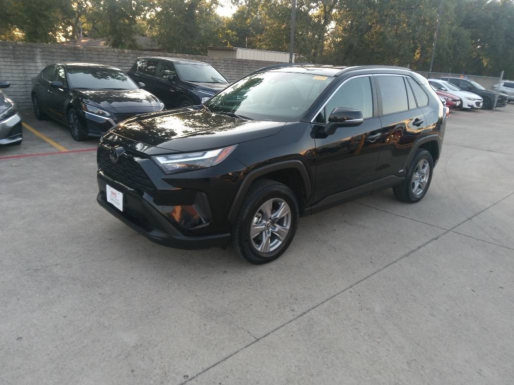 2025 Toyota RAV4 Hybrid XLE — SUV — 15,896 mi — Irving, TX