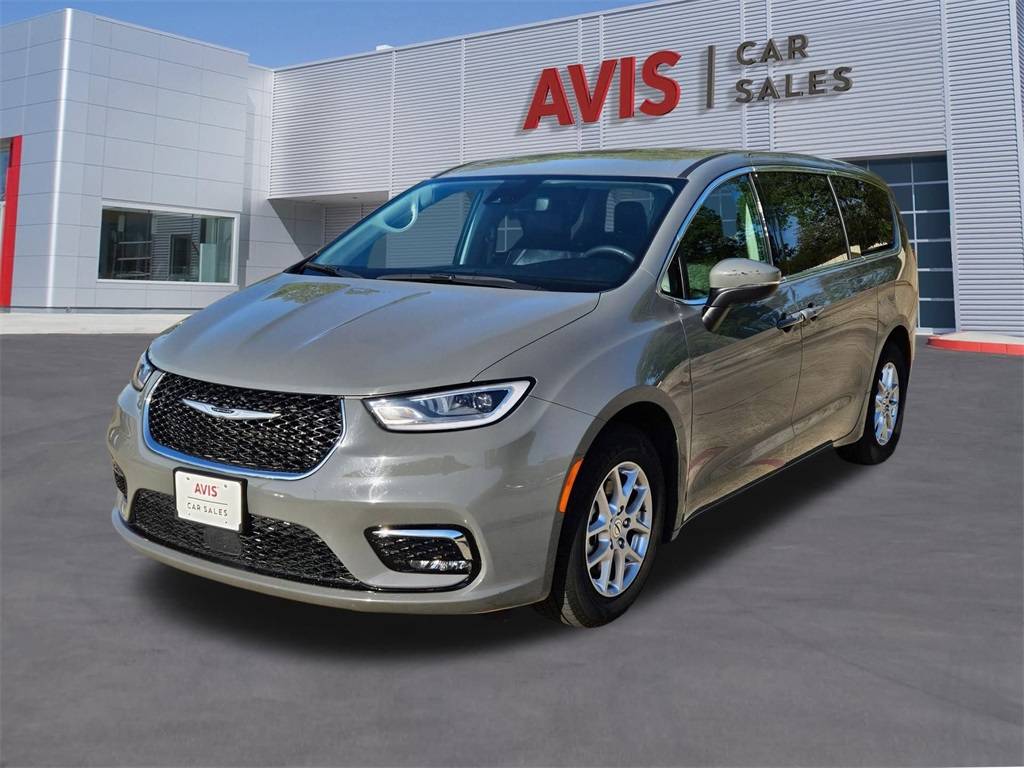 2023 Chrysler Pacifica Touring L — Minivan — 64,516 mi — Irving, TX