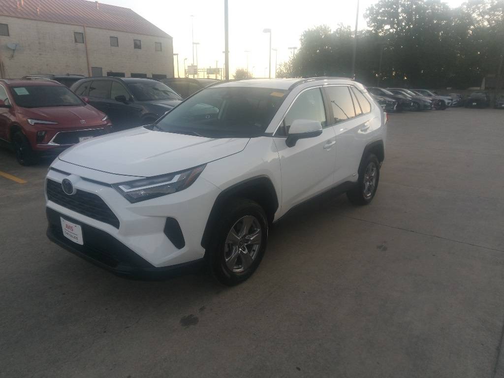 2025 Toyota RAV4 Hybrid XLE — SUV — 19,372 mi — Irving, TX
