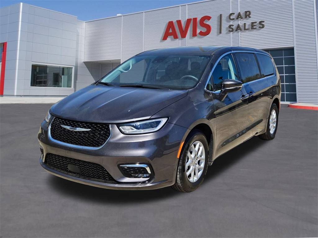 2023 Chrysler Pacifica Touring L — Minivan — 51,921 mi — Irving, TX