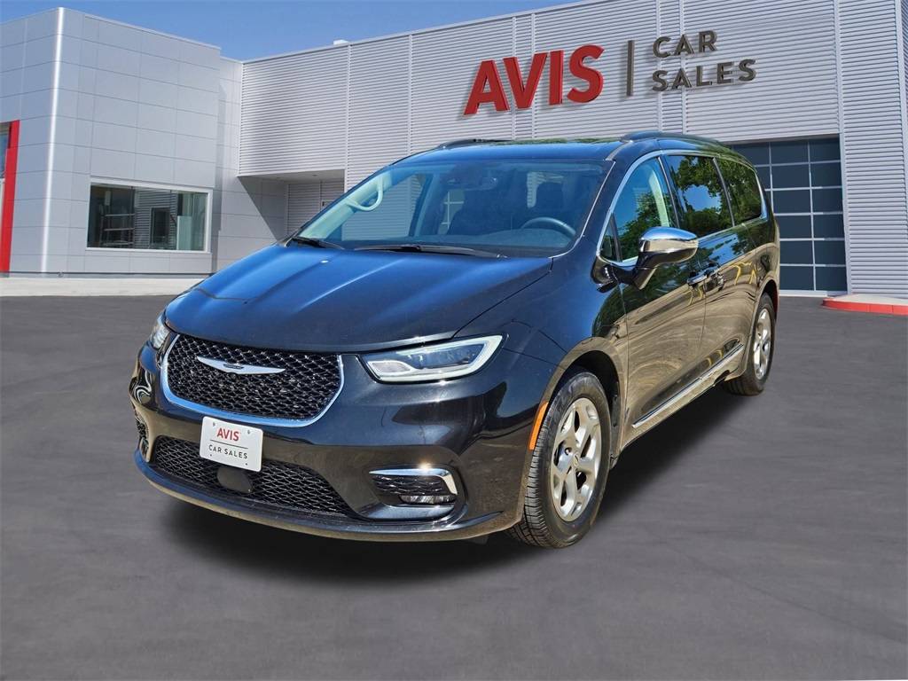 2023 Chrysler Pacifica Limited — Minivan — 67,731 mi — Irving, TX