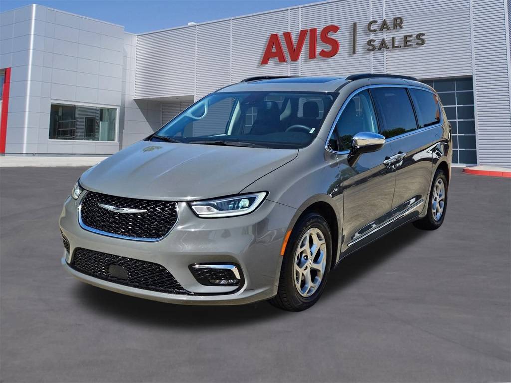2023 Chrysler Pacifica Limited — Minivan — 58,944 mi — Irving, TX