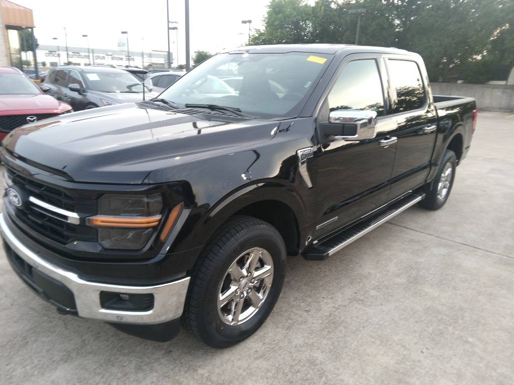 2024 Ford F-150 XLT — Pickup Truck — 26,655 mi — Irving, TX