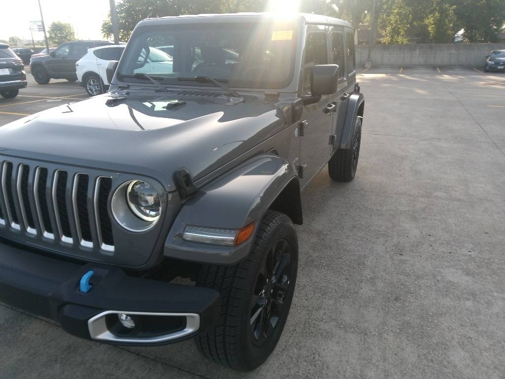 2023 Jeep Wrangler Sahara 4xe — SUV — 48,316 mi — Irving, TX
