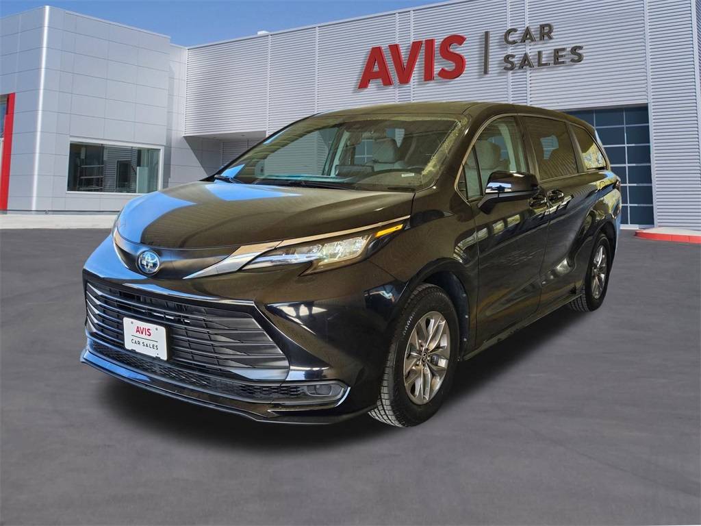 2023 Toyota Sienna LE — Minivan — 58,738 mi — Irving, TX