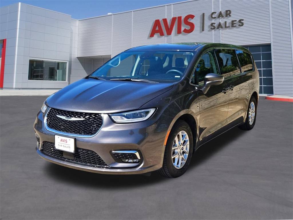 2023 Chrysler Pacifica Touring L — Minivan — 63,174 mi — Irving, TX