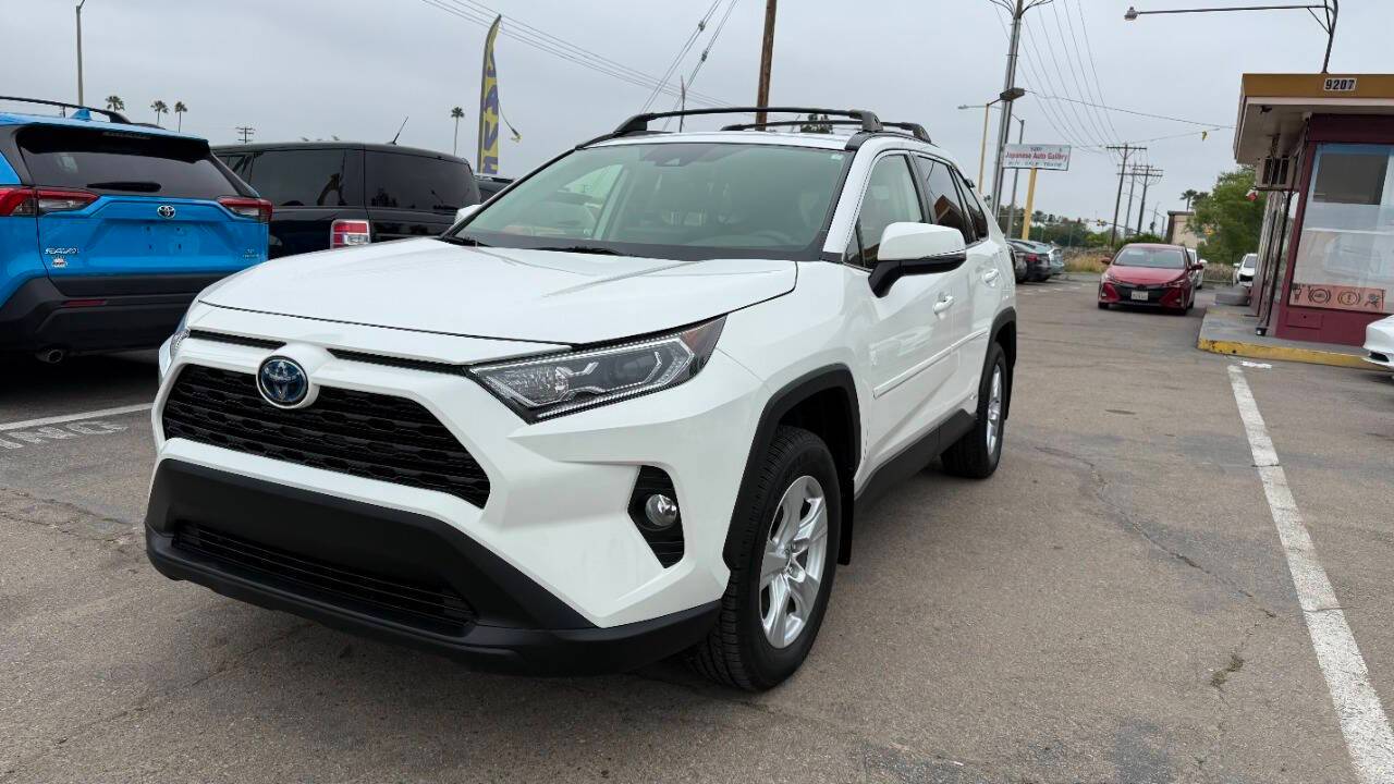 2020 Toyota RAV4 Hybrid XLE — SUV — 25,110 mi — Santee, CA