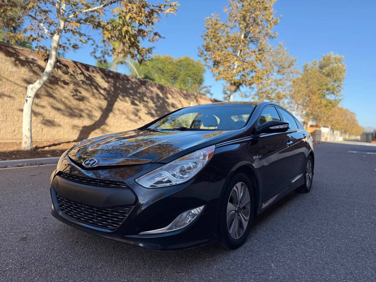 2013 Hyundai Sonata Hybrid Limited — Sedan — 76,600 mi — Santee, CA