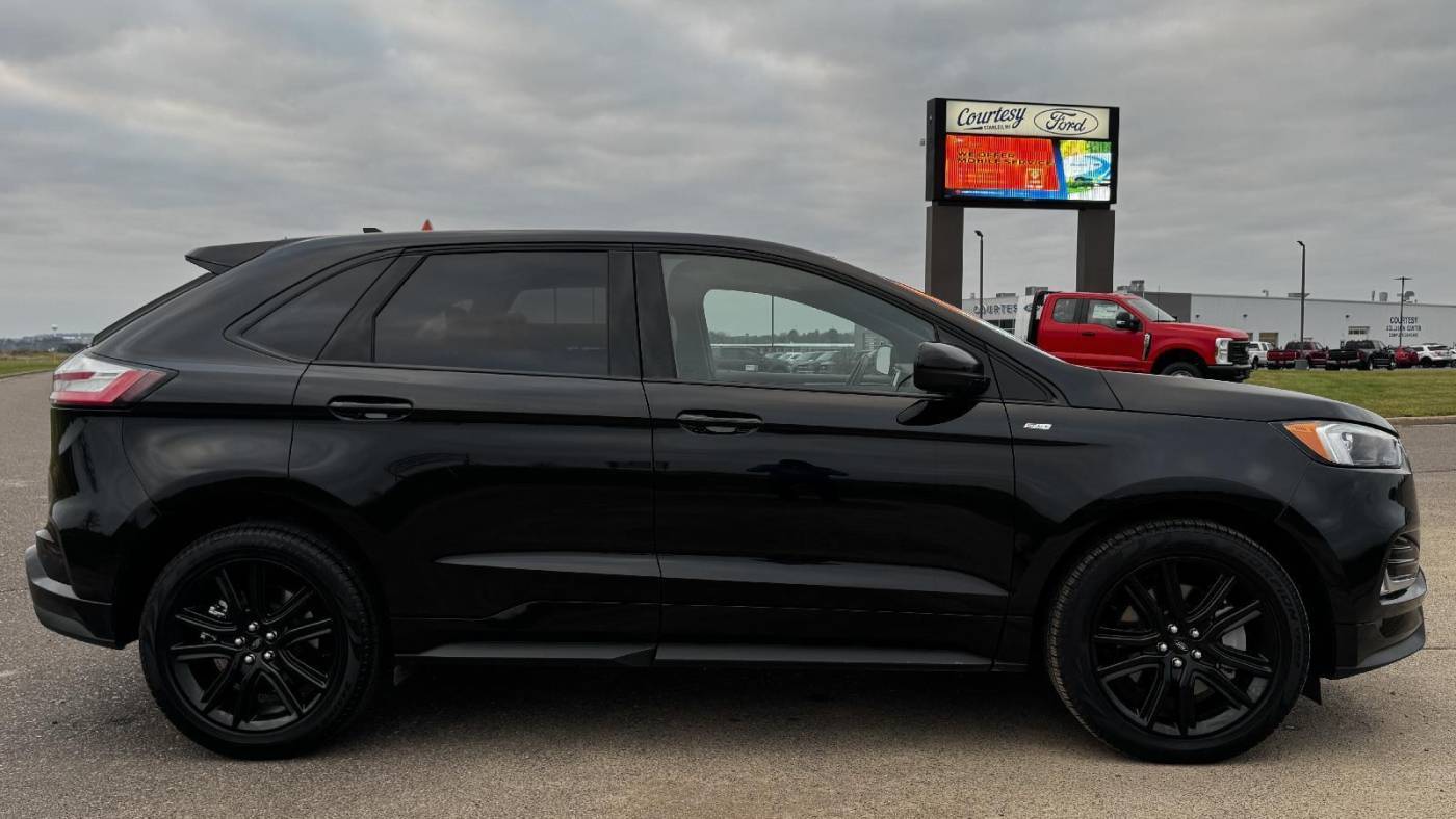 2024 Ford Edge ST-Line — SUV — 8,624 mi — Stanley, WI