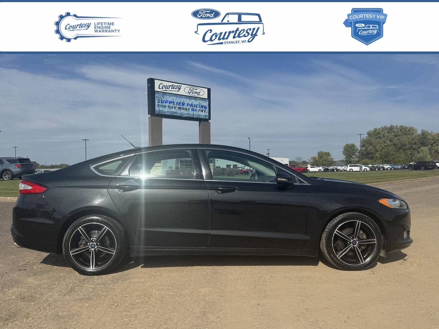 2015 Ford Fusion SE — Sedan — 80,275 mi — Stanley, WI