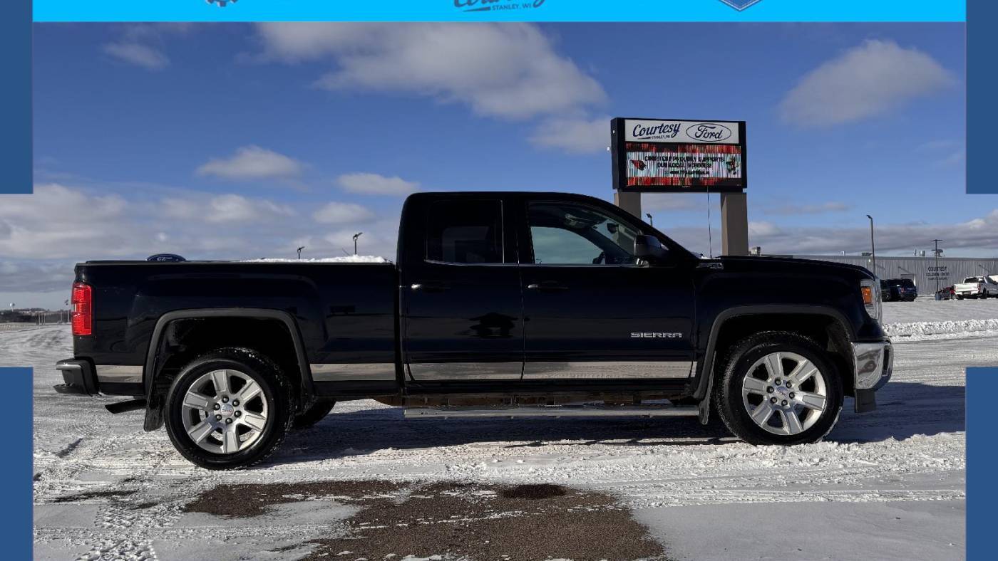 2015 GMC Sierra 1500 SLE — Pickup Truck — 104,910 mi — Stanley, WI
