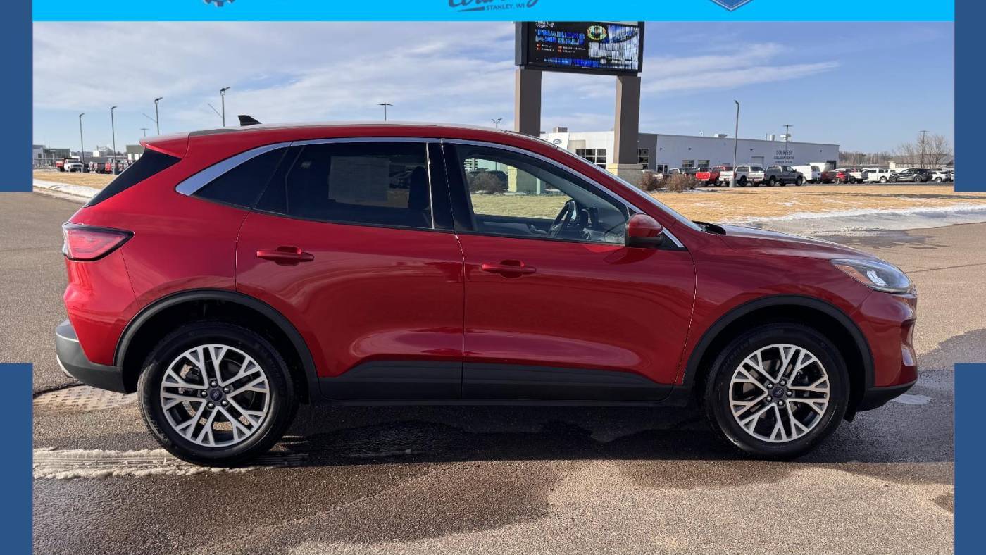 2022 Ford Escape SEL — SUV — 10,584 mi — Stanley, WI