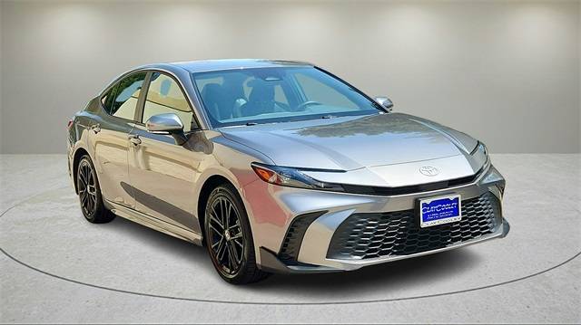 2025 Toyota Camry Hybrid LE — Sedan — 13,905 mi — Dallas, TX