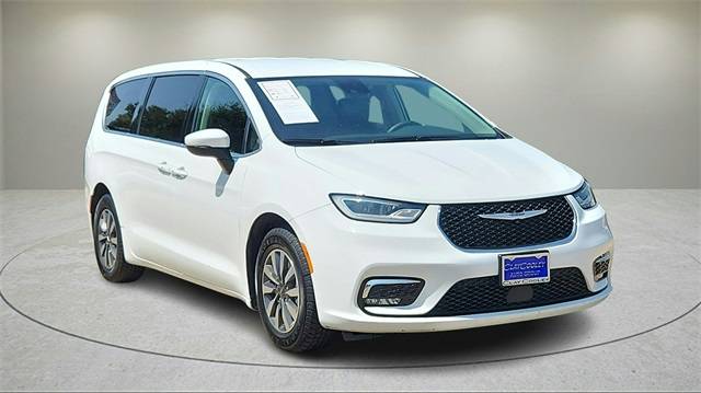 2023 Chrysler Pacifica Hybrid Touring L — Minivan — 55,153 mi — Dallas, TX