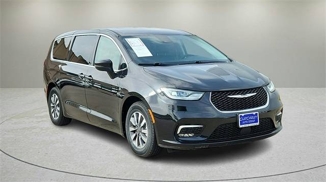 2023 Chrysler Pacifica Hybrid Touring L — Minivan — 48,327 mi — Dallas, TX