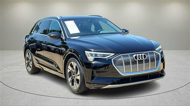 2022 Audi e-tron Premium — SUV — 45,234 mi — Dallas, TX