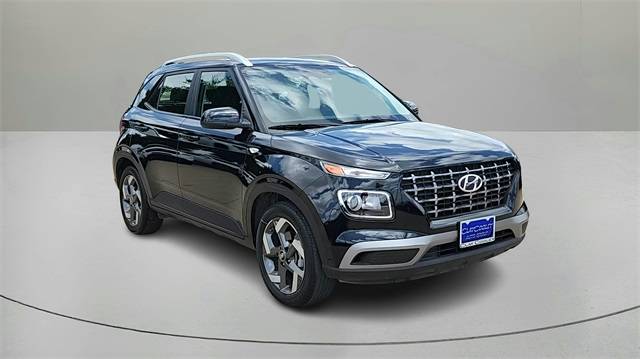 2024 Hyundai Venue SEL — SUV — 8,889 mi — Dallas, TX