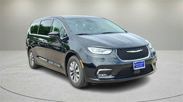 2023 Chrysler Pacifica Hybrid Touring L — Minivan — 51,952 mi — Dallas, TX