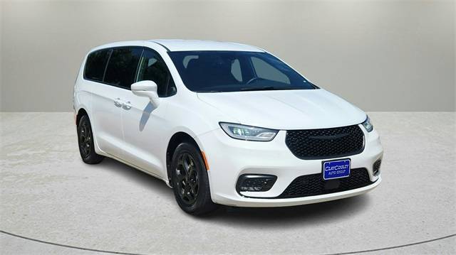 2022 Chrysler Pacifica Hybrid Touring L — Minivan — 65,662 mi — Dallas, TX