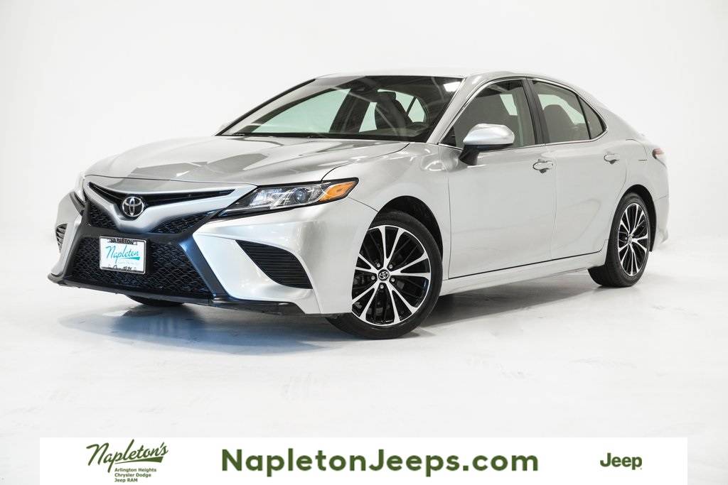 2018 Toyota Camry SE — Sedan — 128,082 mi — Arlington Heights, IL