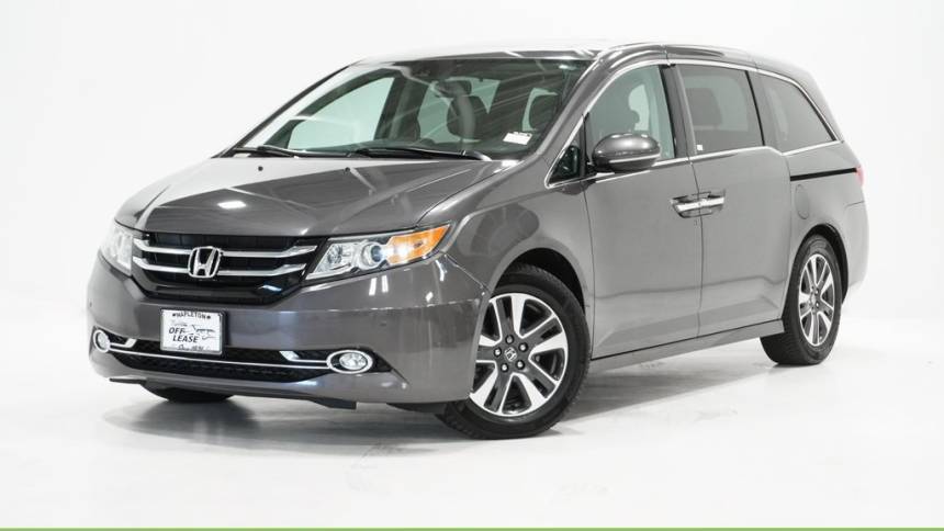 2016 Honda Odyssey Touring — Minivan — 145,335 mi — Arlington Heights, IL