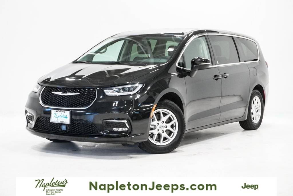 2023 Chrysler Pacifica Touring L — Minivan — 60,386 mi — Arlington Heights, IL