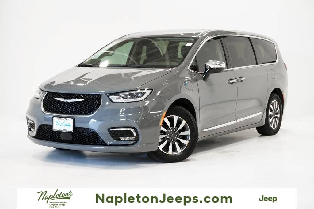 2023 Chrysler Pacifica Hybrid Limited — Minivan — 55,915 mi — Arlington Heights, IL