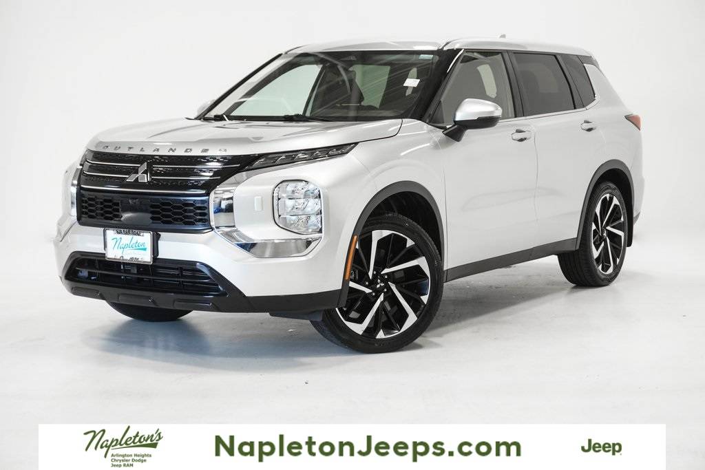 2022 Mitsubishi Outlander ES — SUV — 33,837 mi — Arlington Heights, IL