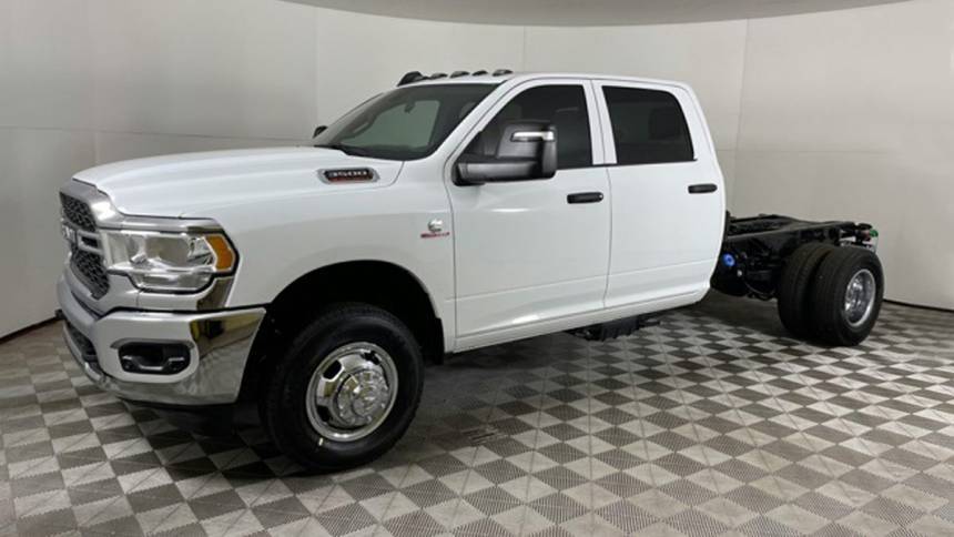 2023 Ram 3500 Chassis Cab Tradesman — Chassis Cab Truck — 18,224 mi — Arlington Heights, IL