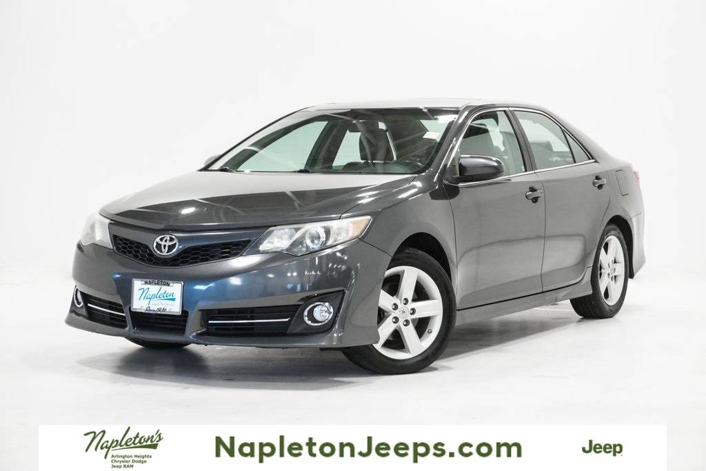 2012 Toyota Camry SE — Sedan — 106,939 mi — Arlington Heights, IL
