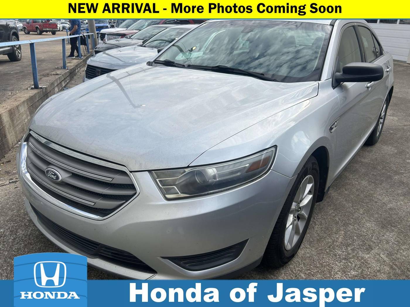 2013 Ford Taurus SE — Sedan — 192,061 mi — Jasper, AL