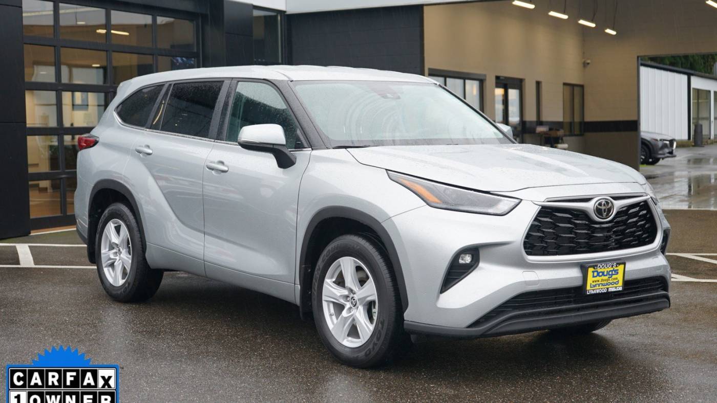 2023 Toyota Highlander LE — SUV — 14,182 mi — Edmonds, WA
