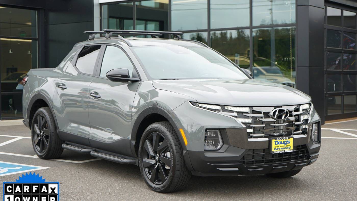 2024 Hyundai Santa Cruz NIGHT — Pickup Truck — 1,768 mi — Edmonds, WA