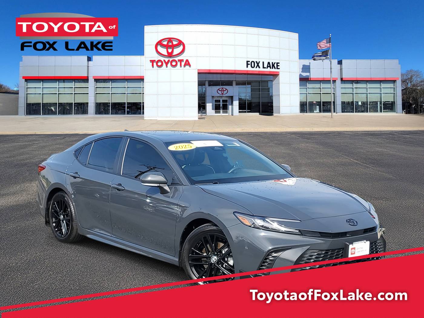 2025 Toyota Camry Hybrid SE — Sedan — 15,461 mi — Fox Lake, IL