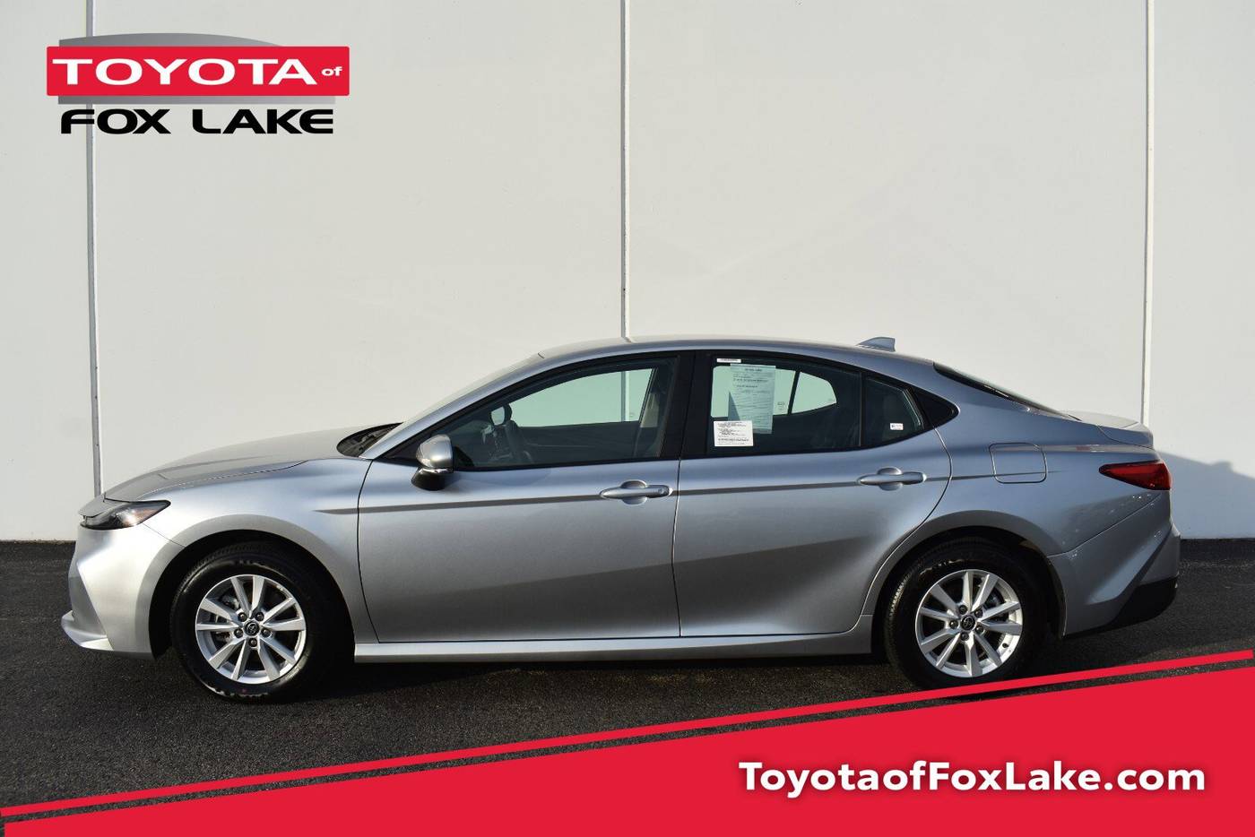 2025 Toyota Camry LE — Sedan — 4,694 mi — Fox Lake, IL
