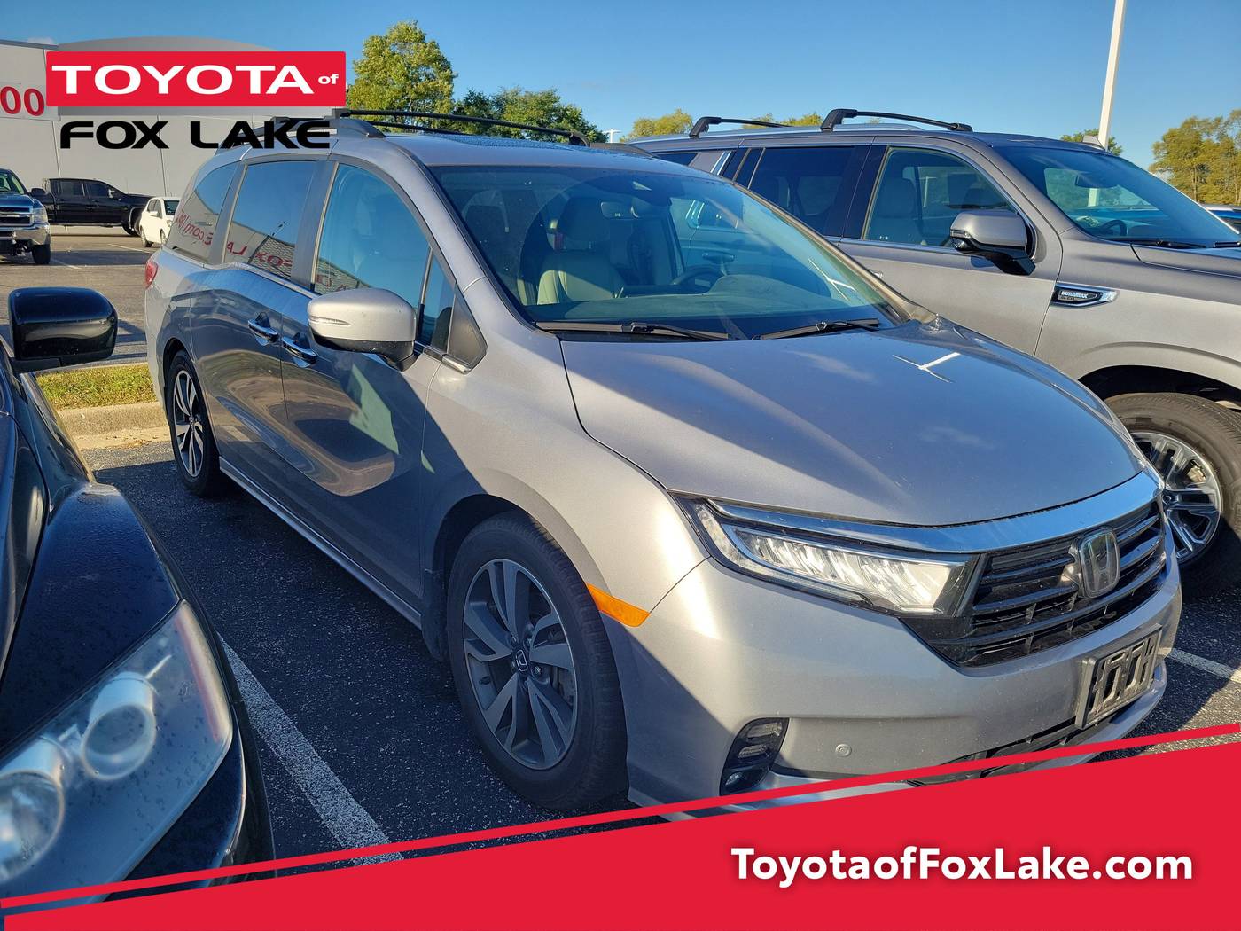 2022 Honda Odyssey Touring — Minivan — 70,149 mi — Fox Lake, IL