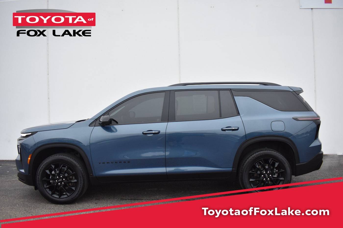 2024 Chevrolet Traverse LT — SUV — 8,110 mi — Fox Lake, IL
