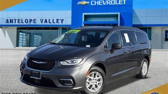 2022 Chrysler Pacifica Touring L — Minivan — 47,620 mi — Lancaster, CA