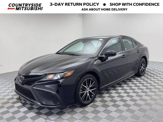 2024 Toyota Camry SE — Sedan — 40,784 mi — Countryside, IL