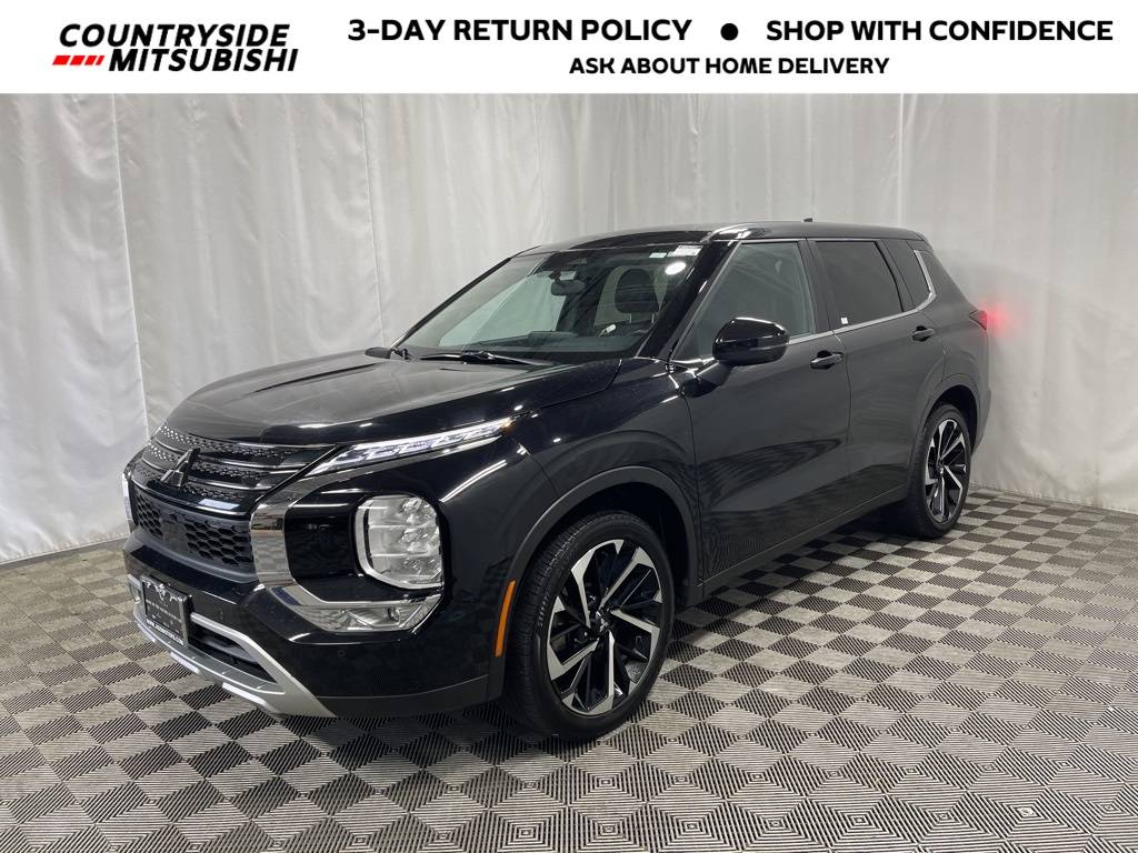 2024 Mitsubishi Outlander SE Black Edition — SUV — 40,982 mi — Countryside, IL