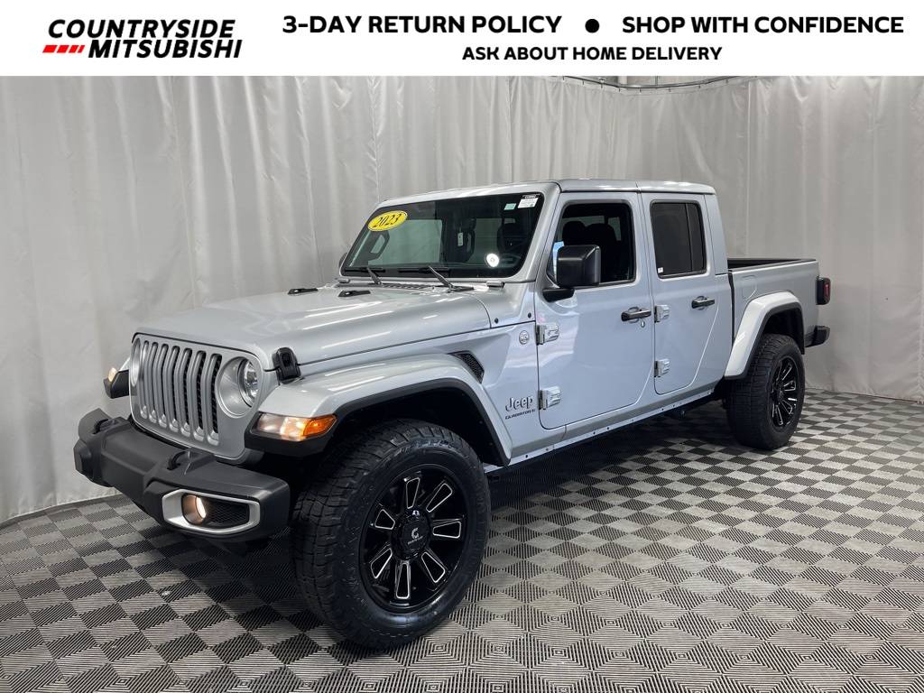 2023 Jeep Gladiator Overland — Pickup Truck — 46,999 mi — Countryside, IL