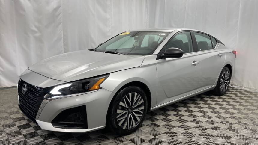 2024 Nissan Altima SV — Sedan — 28,320 mi — Countryside, IL