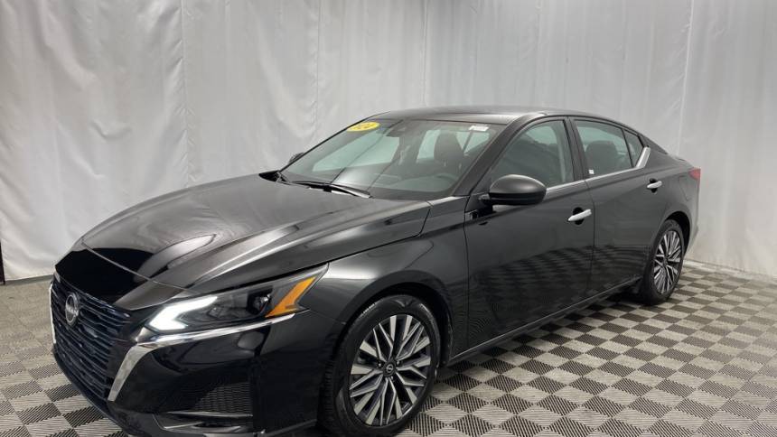 2024 Nissan Altima SV — Sedan — 40,825 mi — Countryside, IL