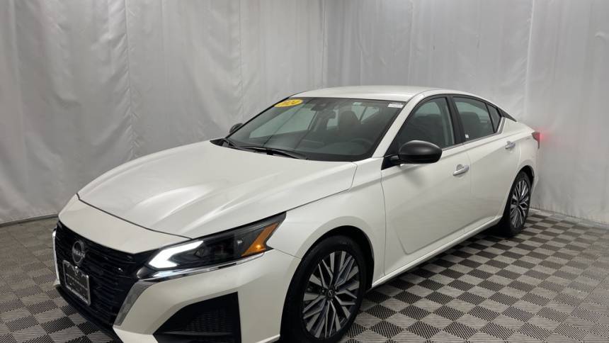 2024 Nissan Altima SV — Sedan — 33,036 mi — Countryside, IL