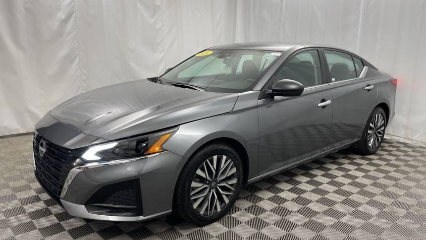 2024 Nissan Altima SV — Sedan — 27,358 mi — Countryside, IL